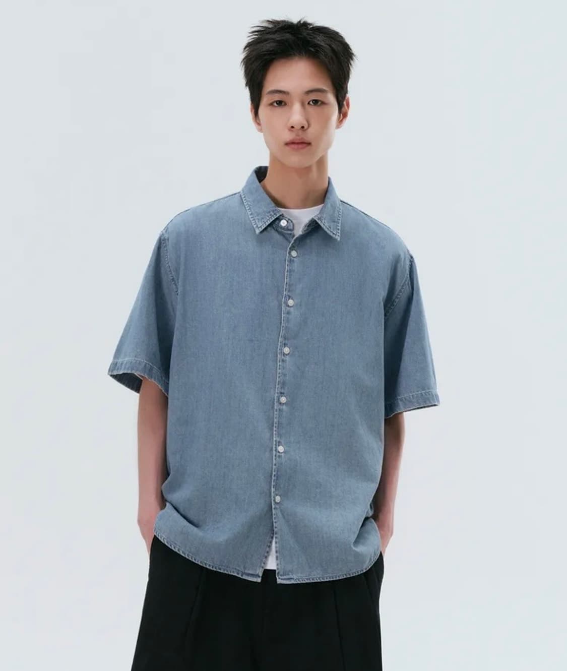 무탠다드 릴렉스드 반소매 데님 셔츠 상품이미지1