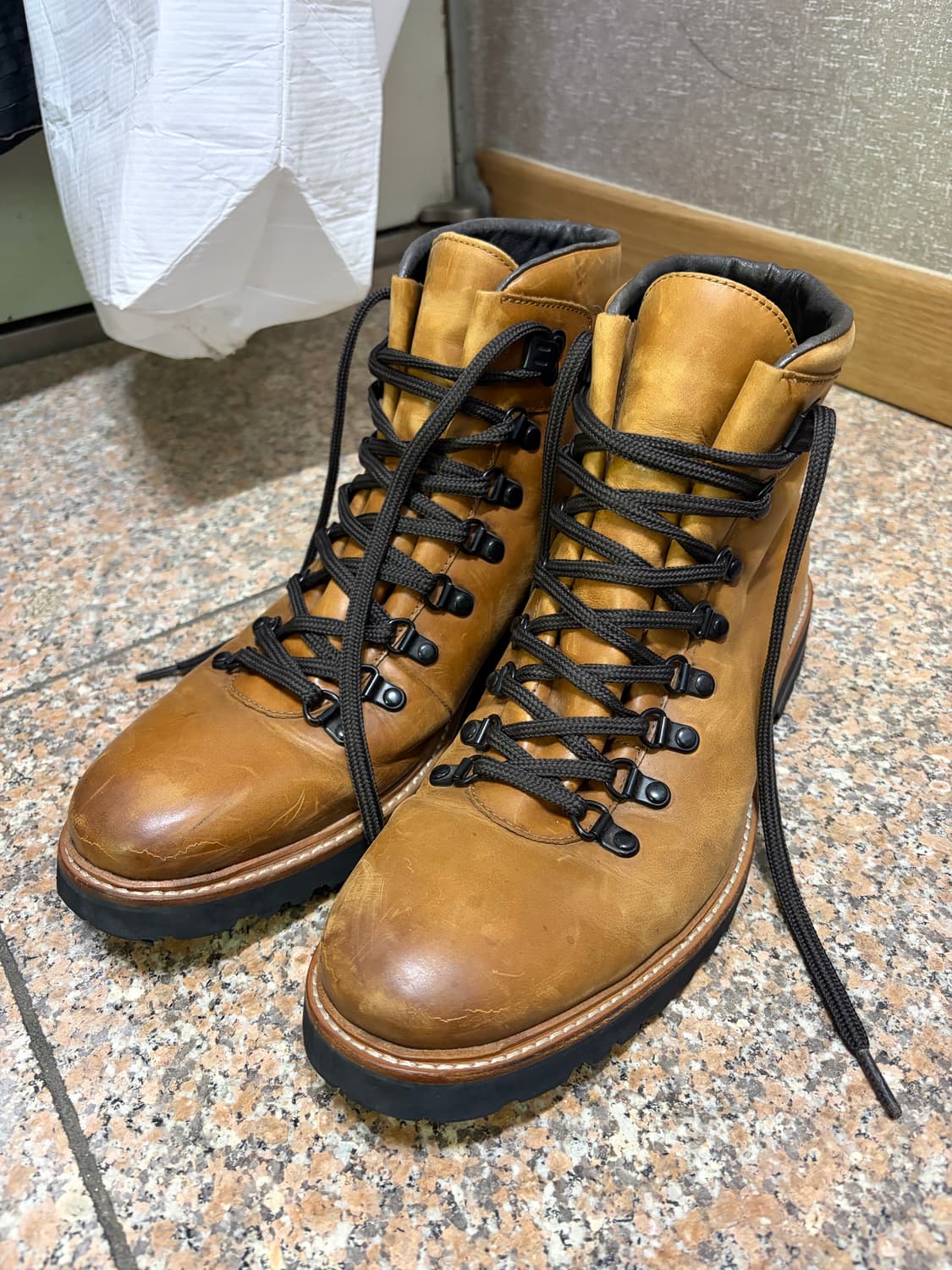 kenneth cole 케네스콜 하이킹 부츠 상품이미지1
