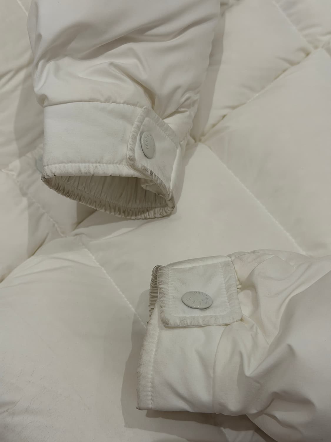 몽클레어 베제르 화이트 4 상품이미지3