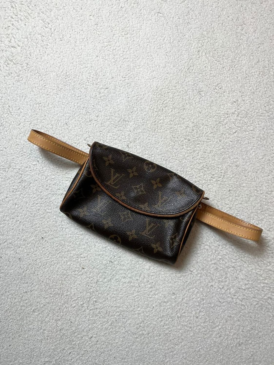 루이비통 우먼스 플로렌틴 힙색 Q1238 상품이미지1