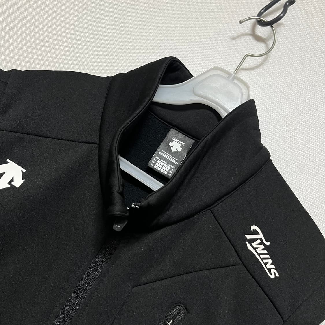 데상트 트윈스 기모 베스트 블랙 110 상품이미지2