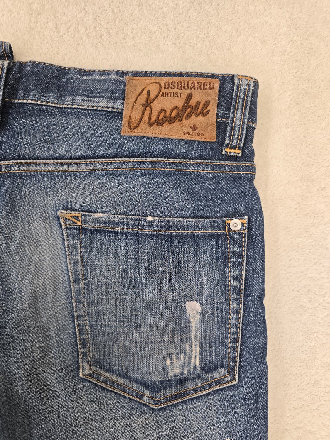 (정품) 디스퀘어드2  루키 쿨가이진 청바지.
싸이즈 32~33.     상품이미지6