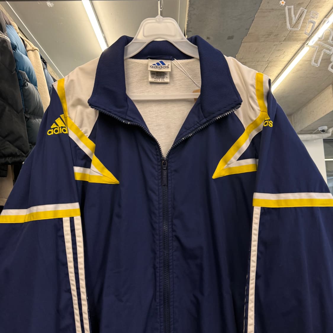 adidas 90s Windbreaker 상품이미지2