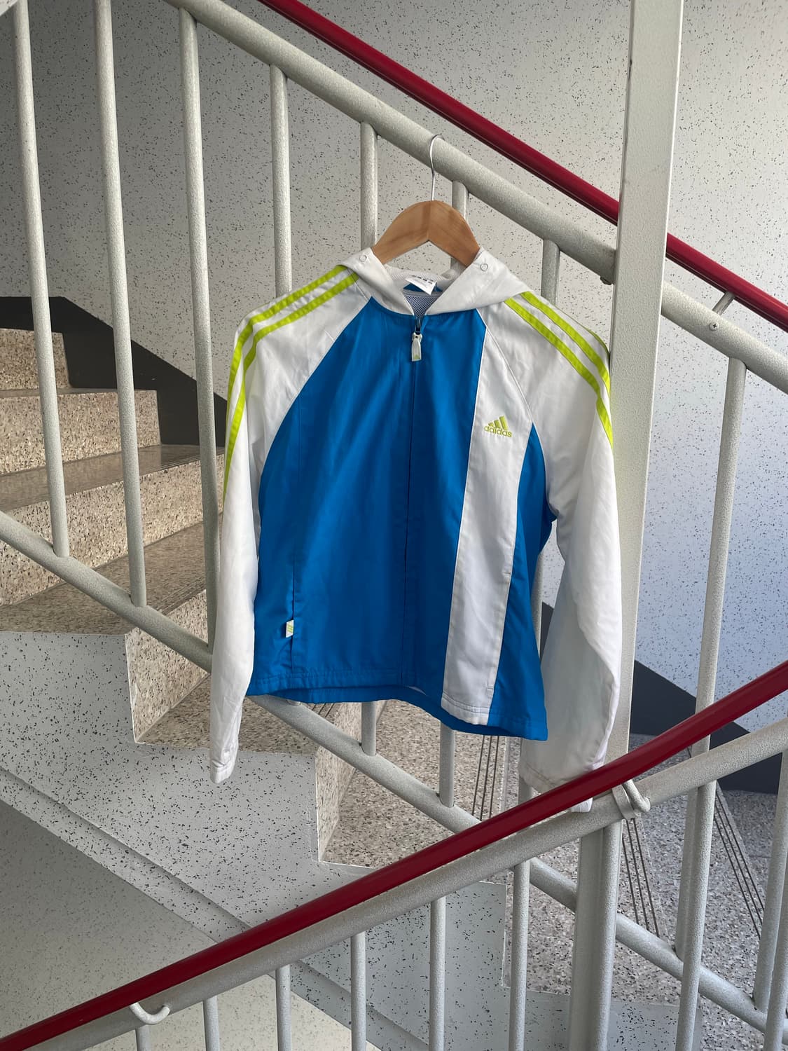 adidas windbreaker 상품이미지1