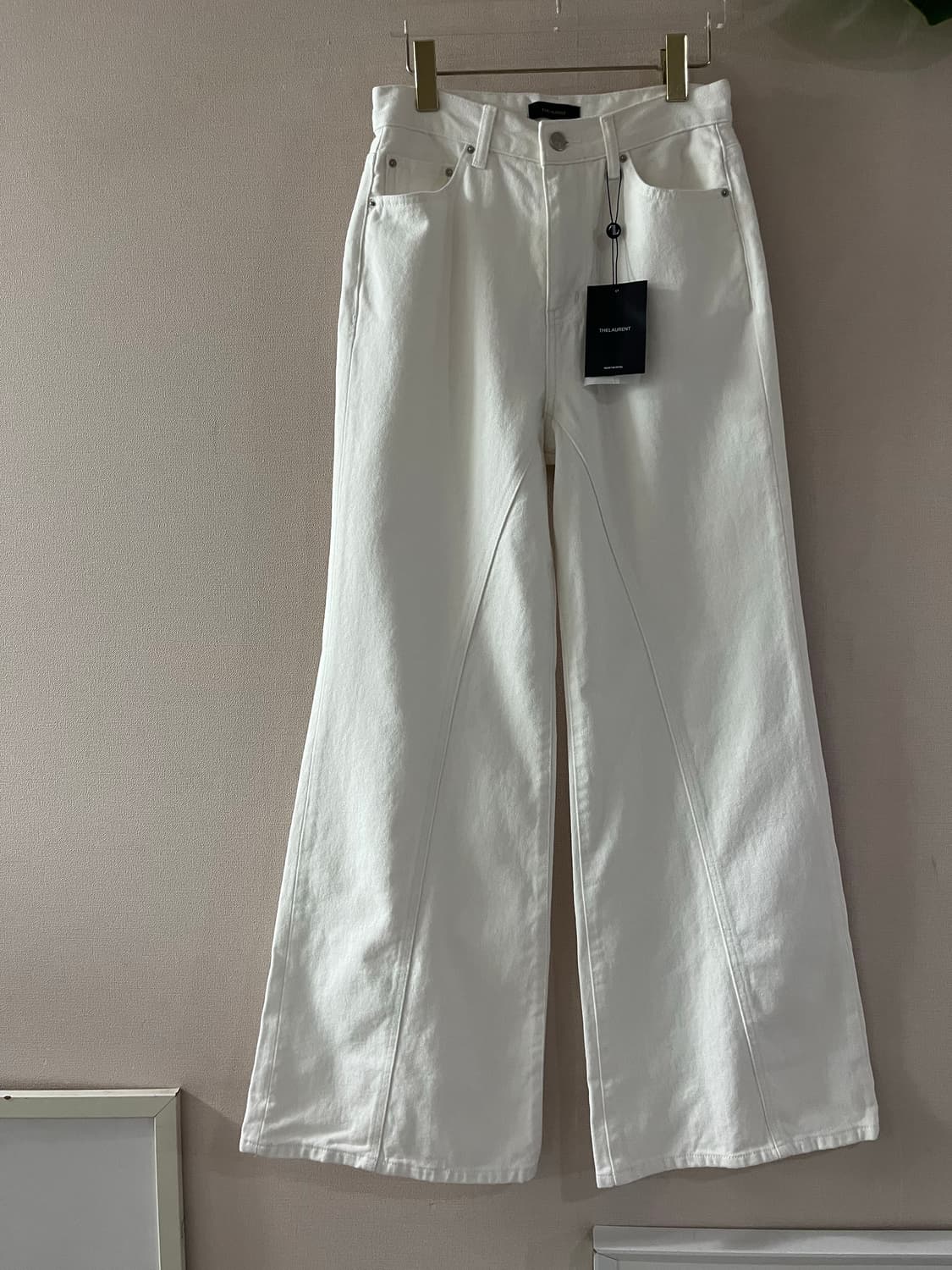 더로랑 세미와이드트위스트진(화이트M) 상품이미지4