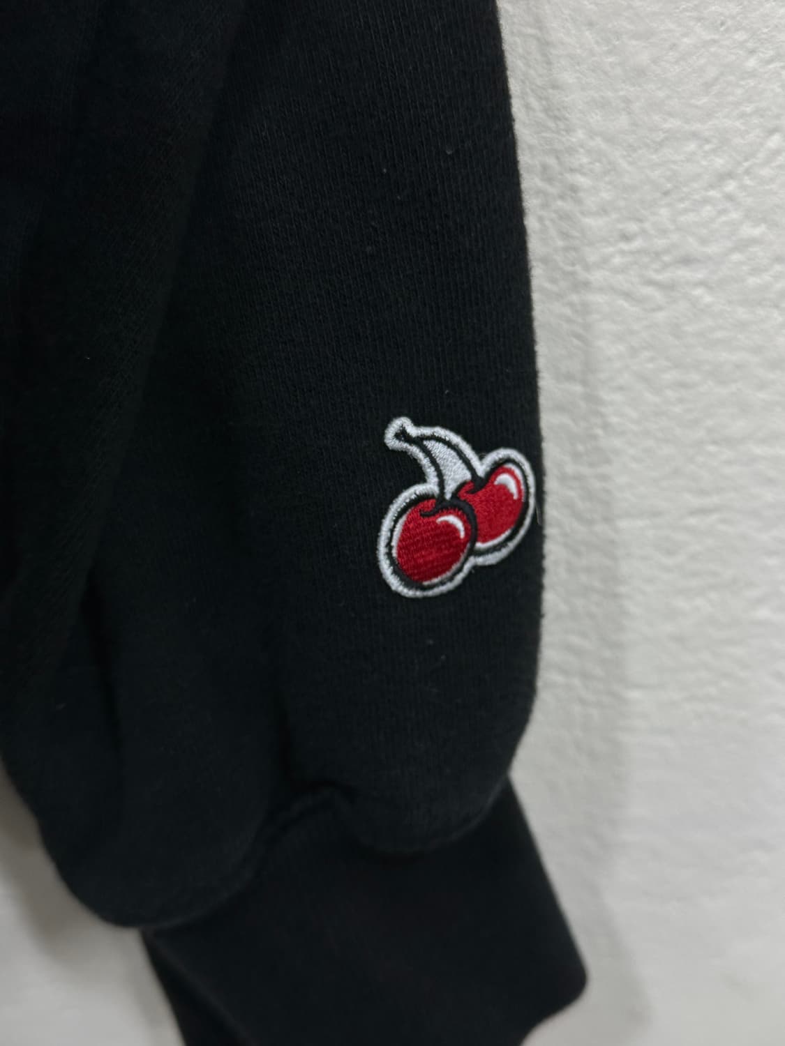 키르시 빅체리 맨투맨 상품이미지5