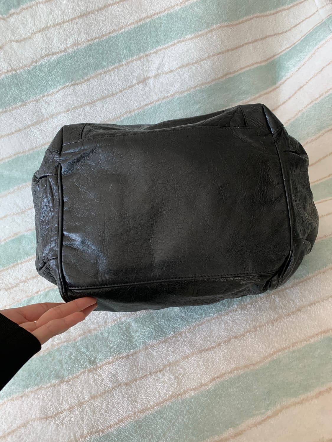 발렌시아가 모터백 선데이 블랙 상품이미지7