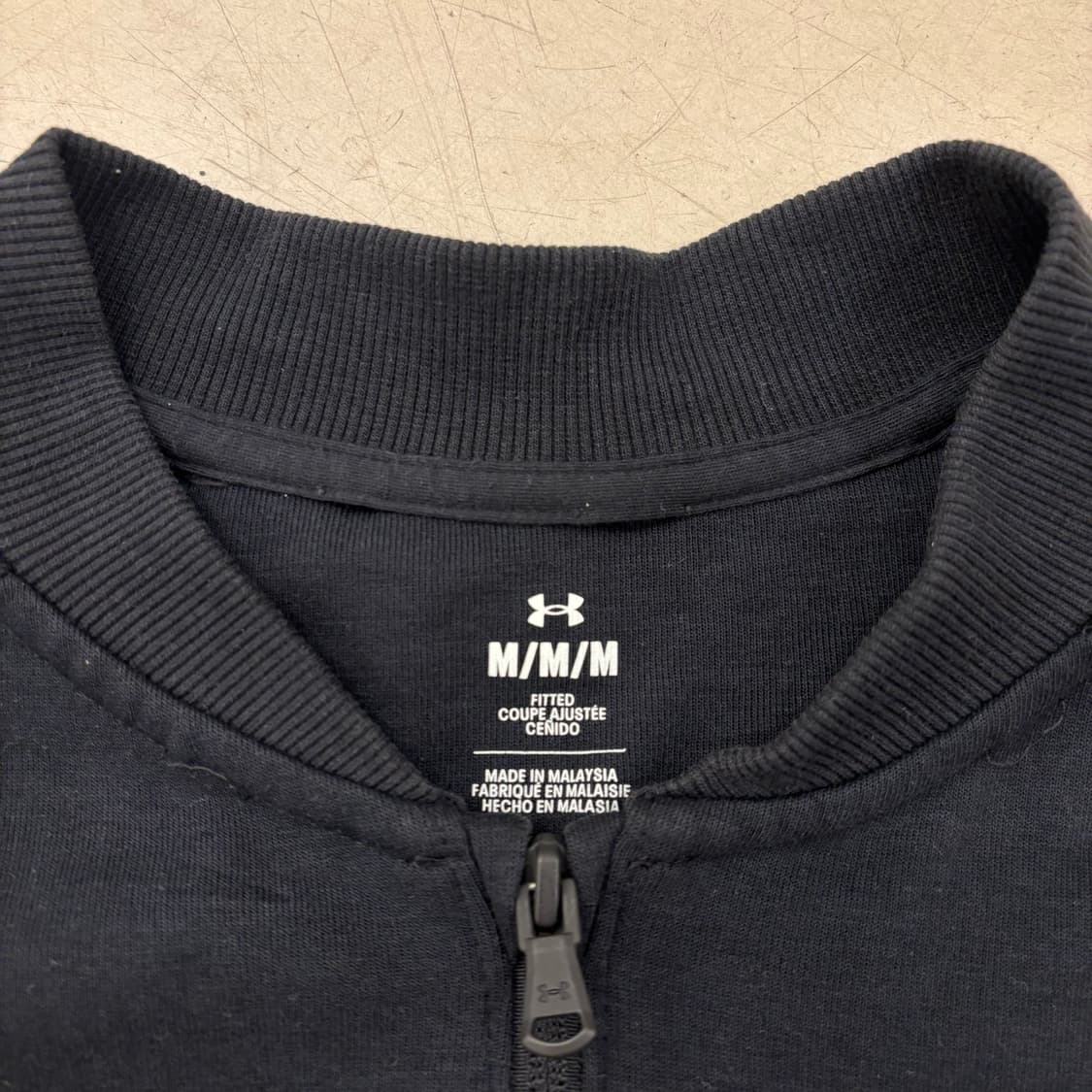 언더아머 스몰로고 블랙 집업 상품이미지3