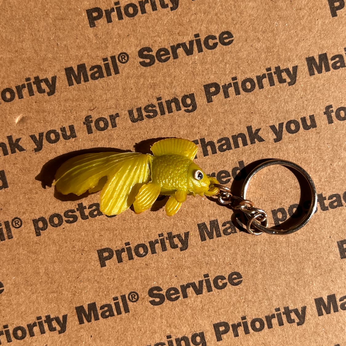 90s vtg Yellow Goldfish Keyring 상품이미지1