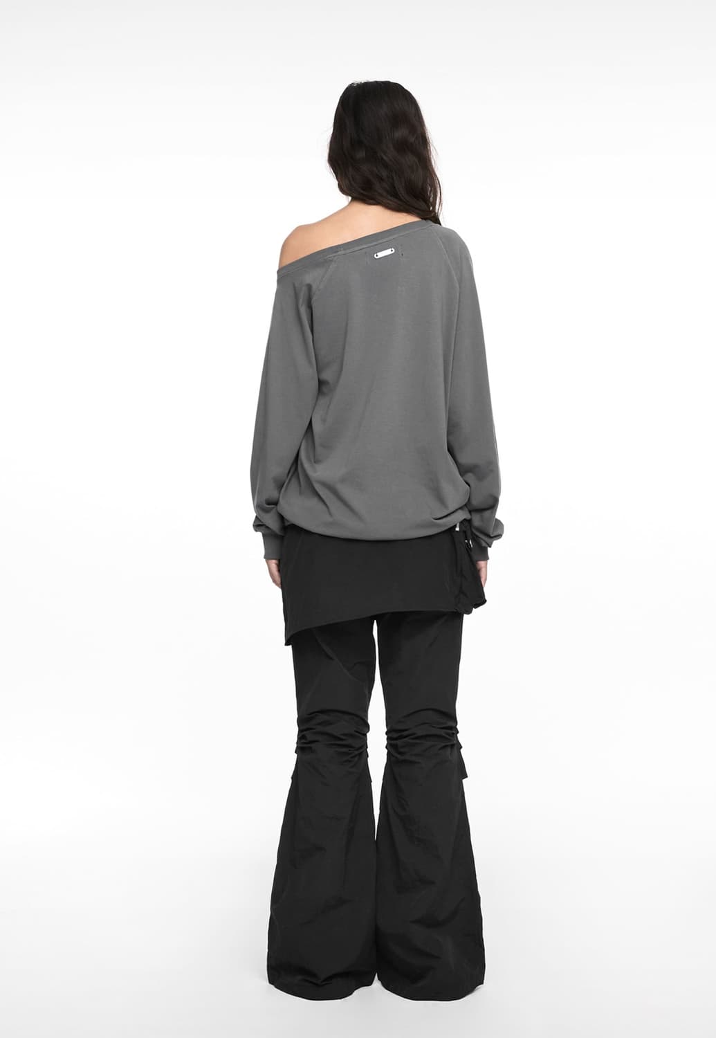 나체 PINCHED LONG SLEEVE CHARCOAL 상품이미지2
