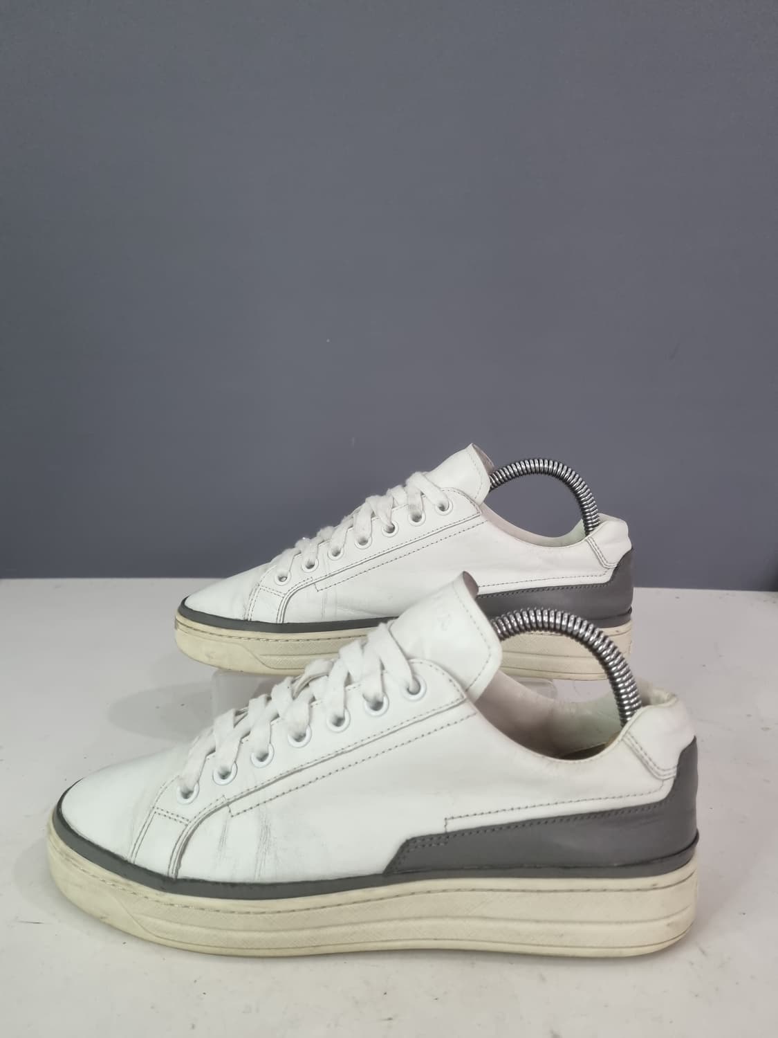 프라다 36.5 빈티지 스니커즈 상품이미지2