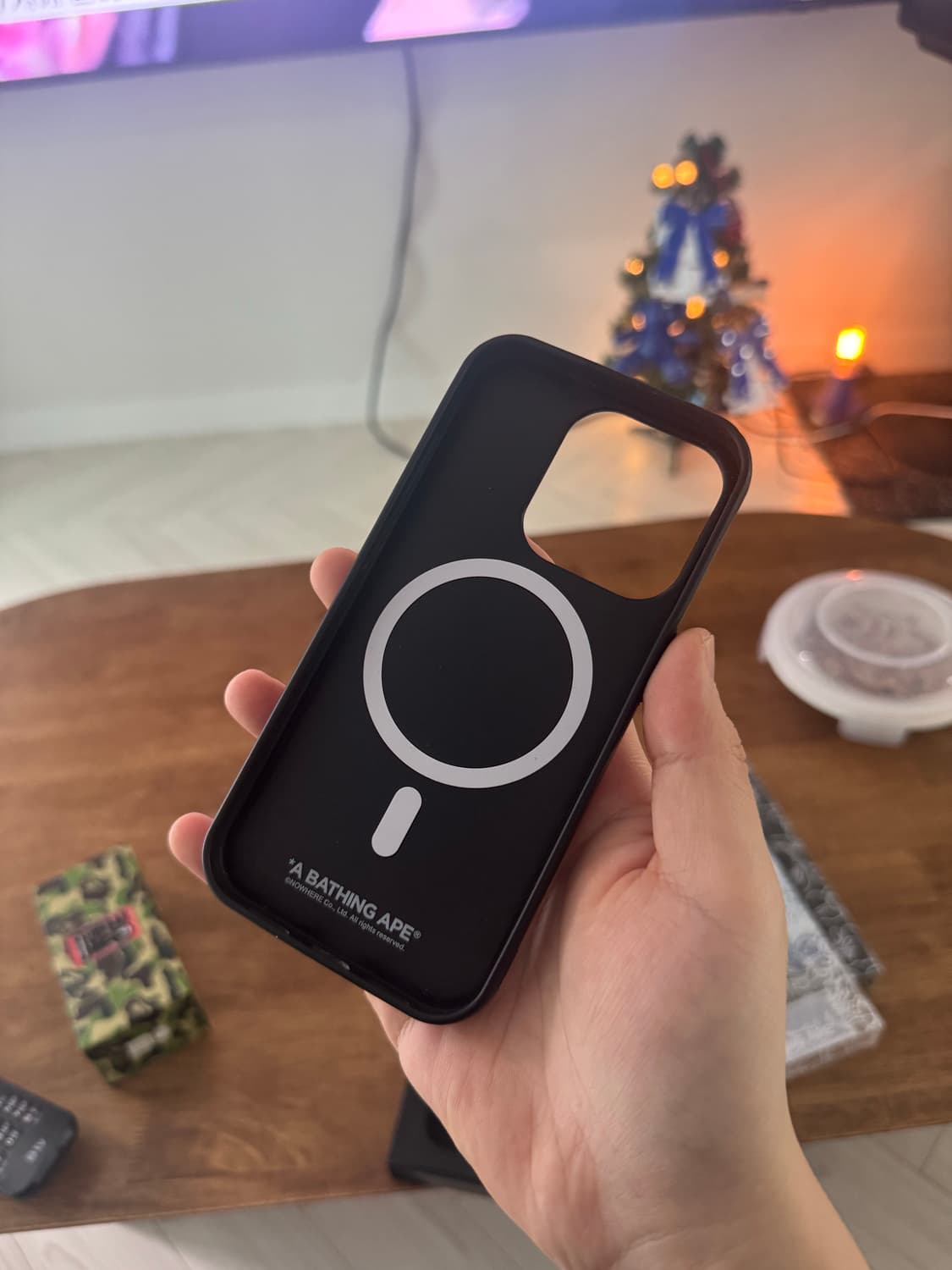 베이프 아이폰15프로 폰캐이스 핑크 판매합니다 상품이미지3