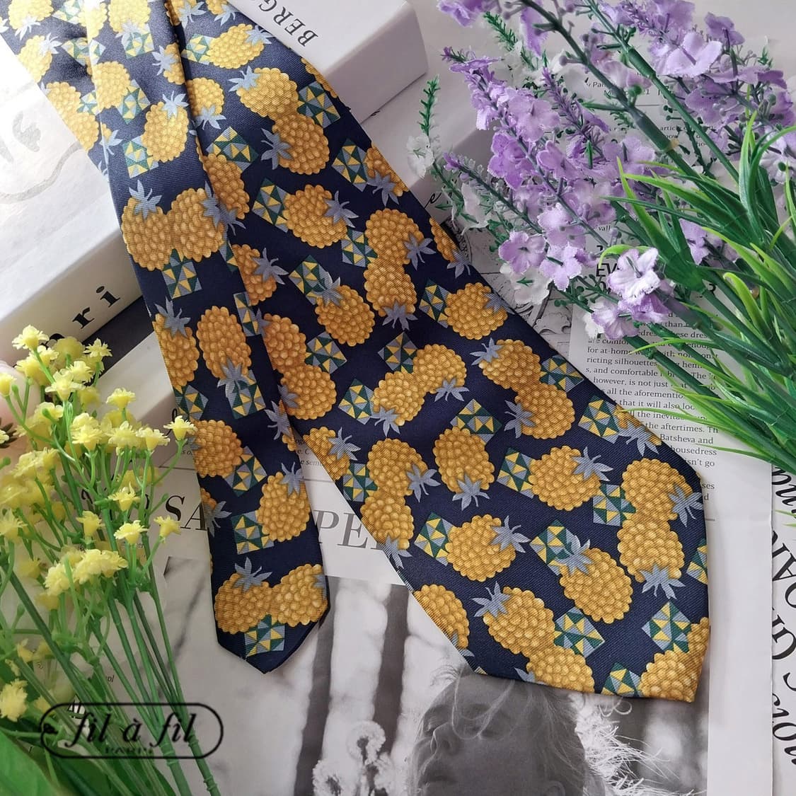 필아필 실크 네이비&옐로우 파인애플 넥타이 9.5cm A+등급 K1350 상품이미지1