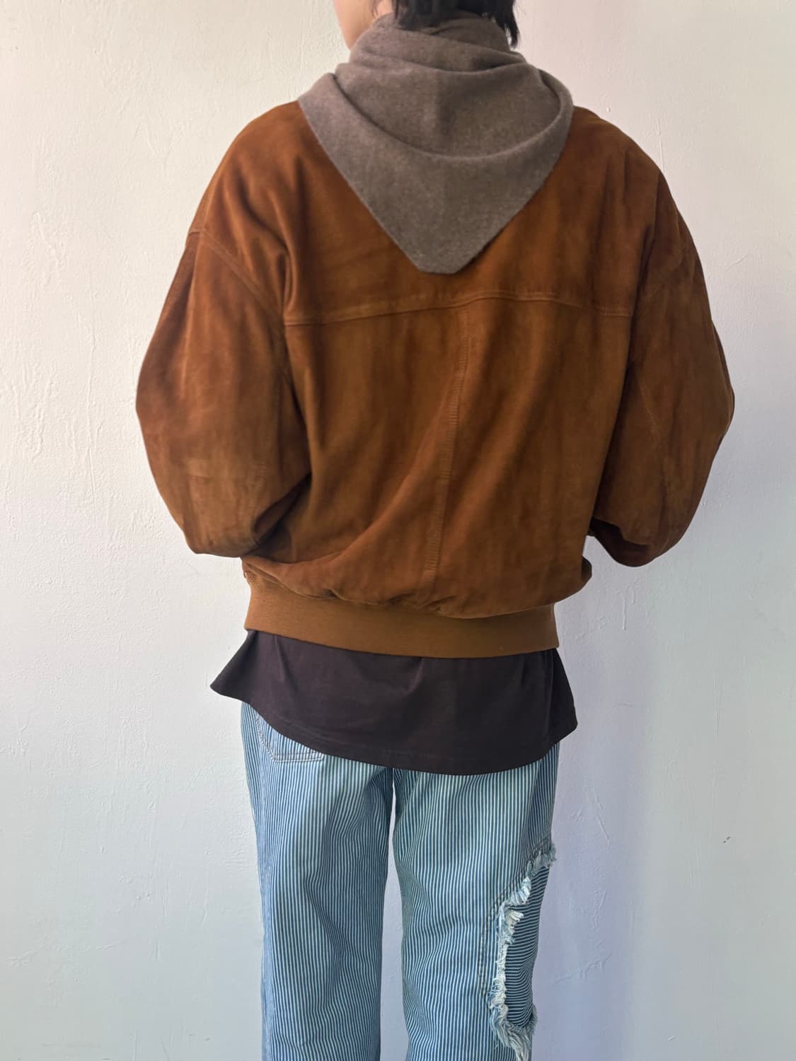 버버리 90‘s 스웨이드 레더 하이넥 블루종 상품이미지2