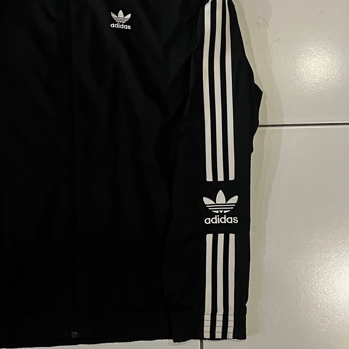 아디다스 트레포일 로고 우븐 트랙탑 상품이미지3
