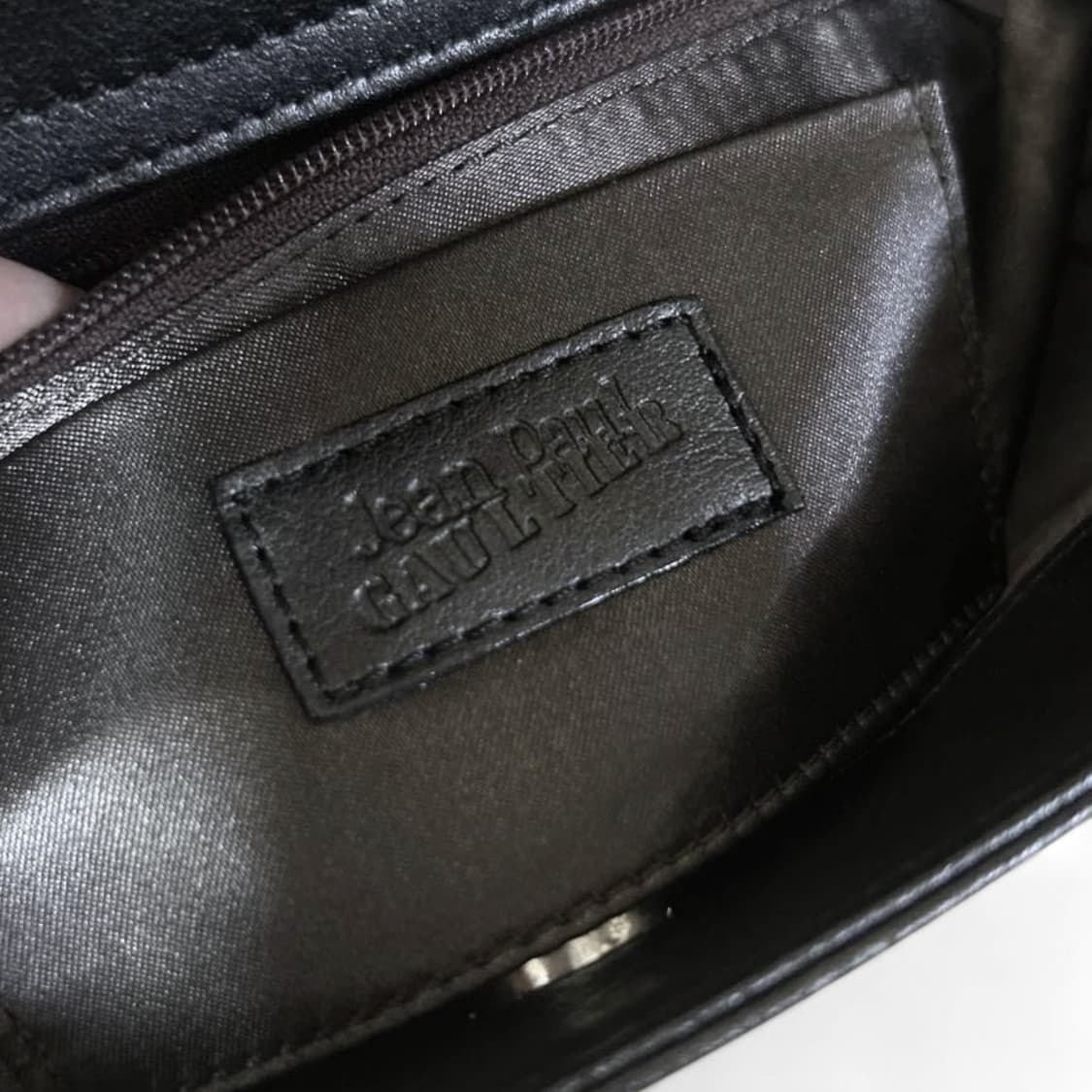 장폴고티에 뉴로즈 레더 핸드백 토트백 블랙 상품이미지7