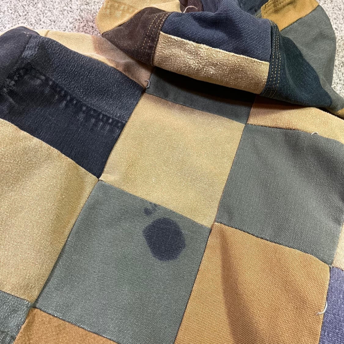 칼하트 리메이크 패치워크 후드 자켓 상품이미지4