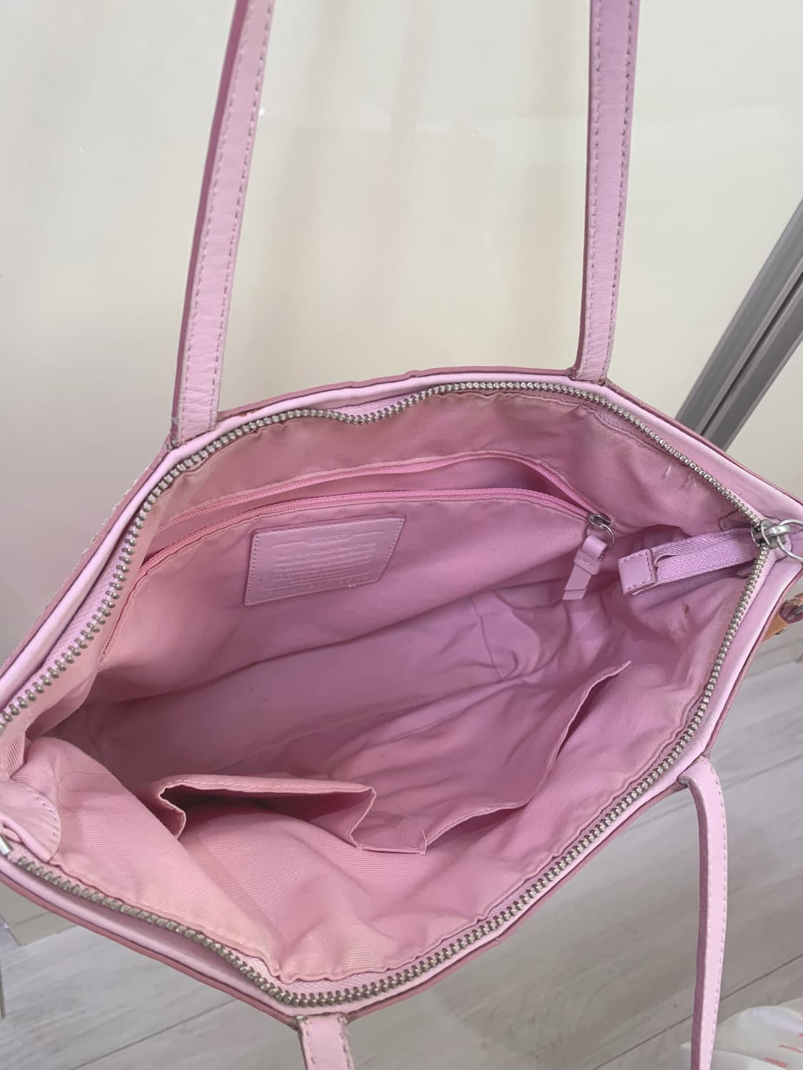 Coach 코치 핑크숄더백 상품이미지2