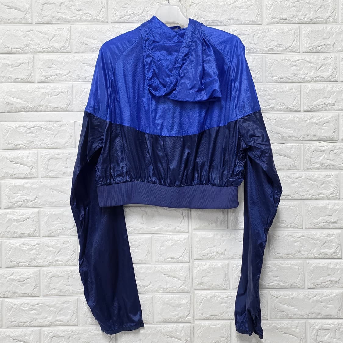 택포_ 나이키 여성 크롭 바람막이 L 리폼 상품이미지4