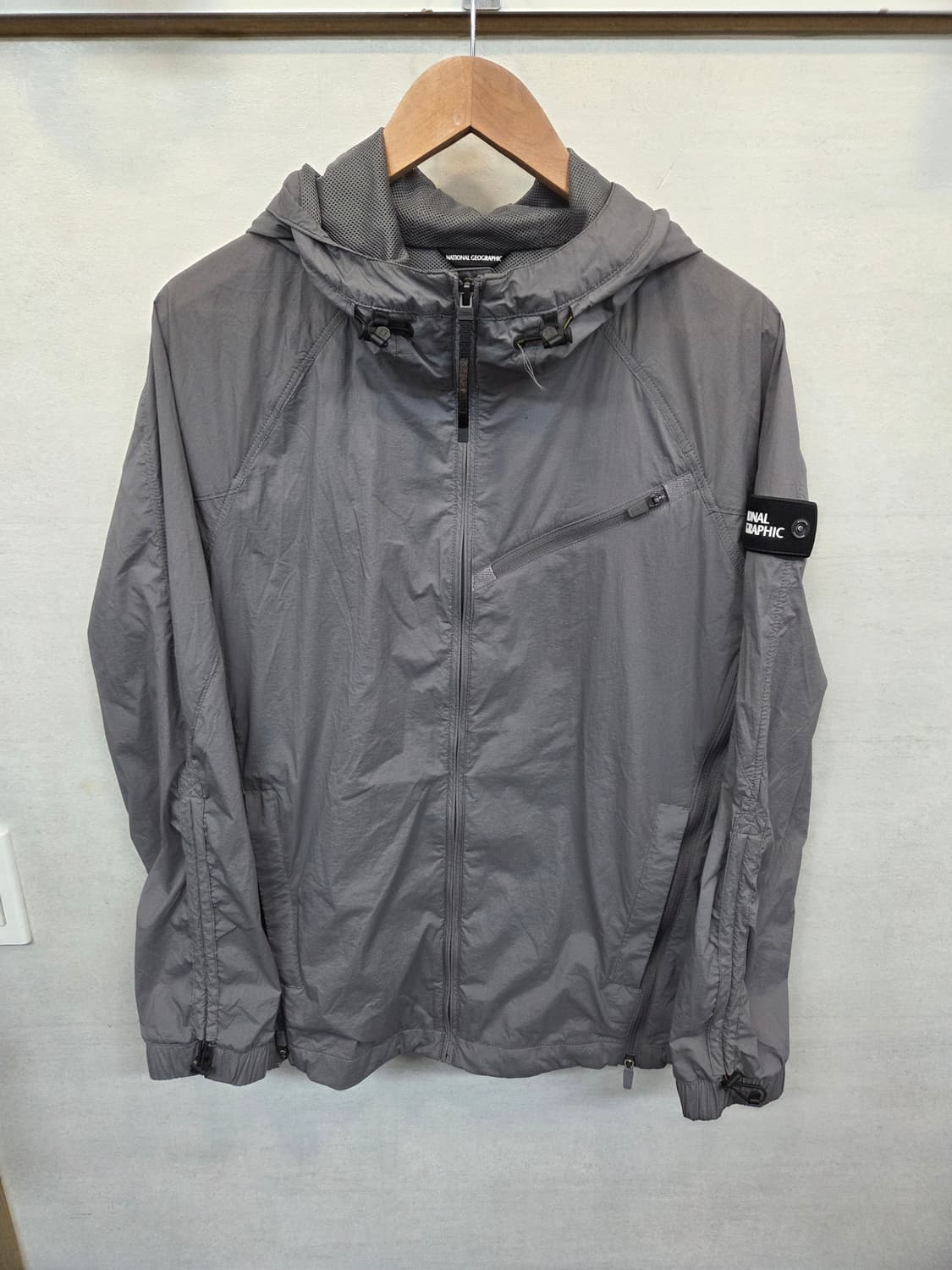 내셔널지오그래픽 펄랙스 벤틸 메쉬 바람막이 후드자켓 xl 상품이미지1