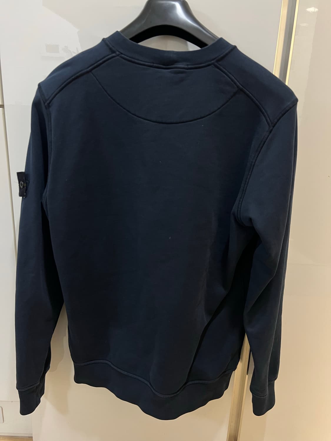 24ss 스톤아일랜드 네이비맨투맨 M 상품이미지2