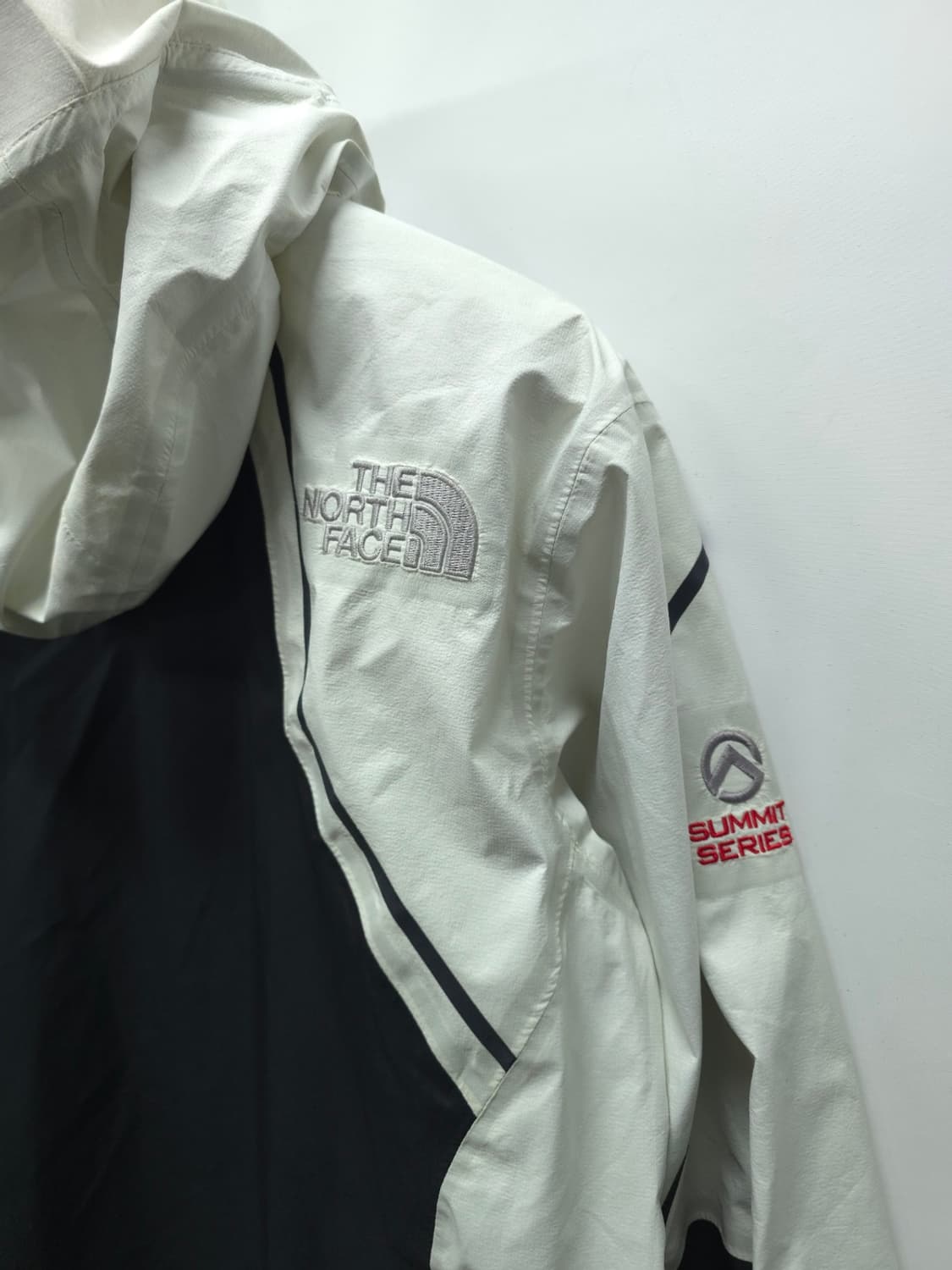 노스페이스 써밋시리즈 배색 하이벤트 기능성 자켓 (90/S) 상품이미지7