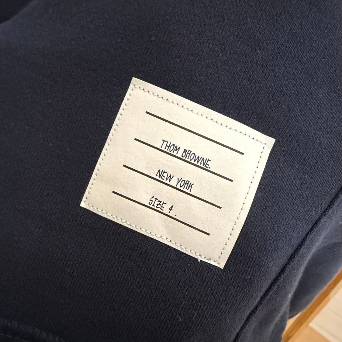 [4사이즈]톰브라운 사선완장 맨투맼 상품이미지3