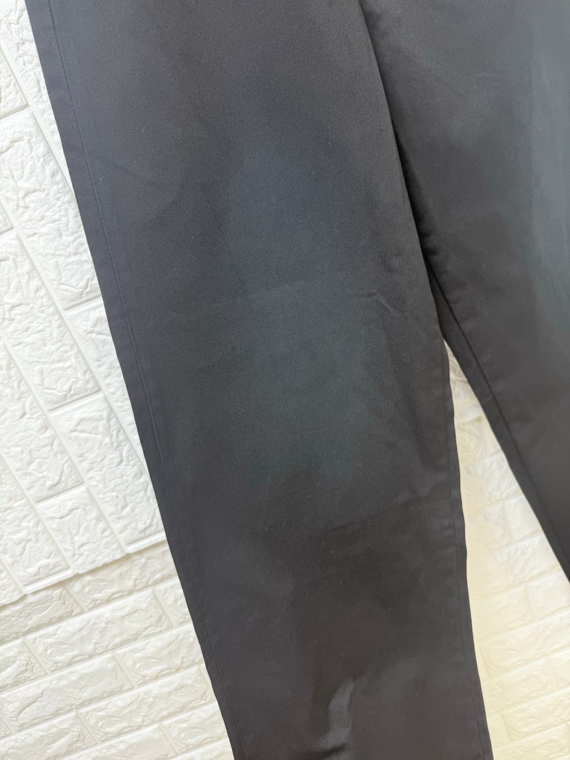 (24ss 새상품) 솔리드옴므 블랙 파라슈트 디테일 팬츠(48) 상품이미지3