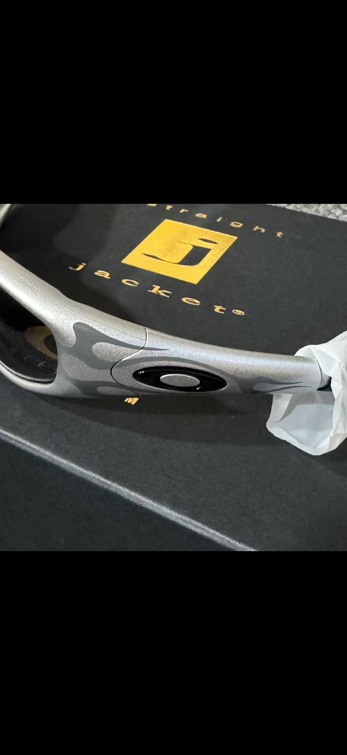 오클리 스트레이트 자켓 99 MUZM 플레임 선글라스 새상품 상품이미지1