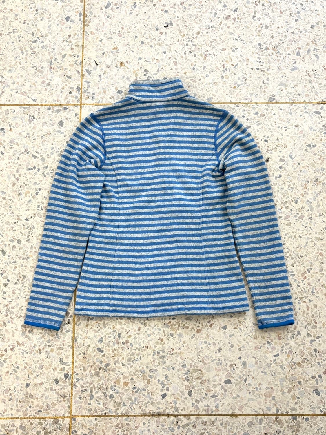 파타고니아 스트라이프 반집업 상품이미지6