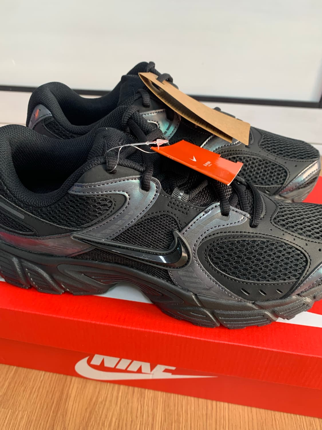 나이키 V5 런닝화 블랙 상품이미지1