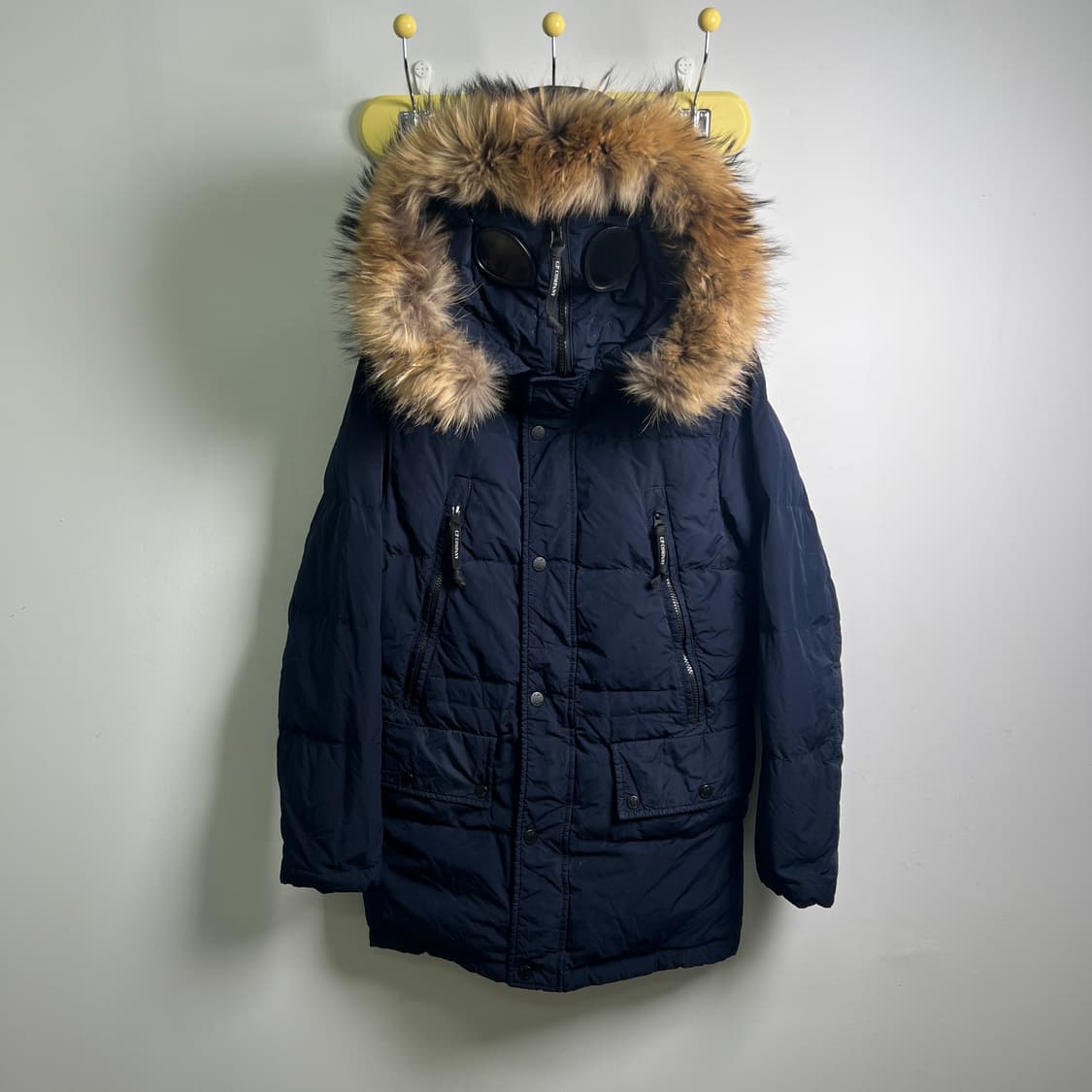 씨피컴퍼니 고글 노르지 다운 패딩 95 상품이미지1