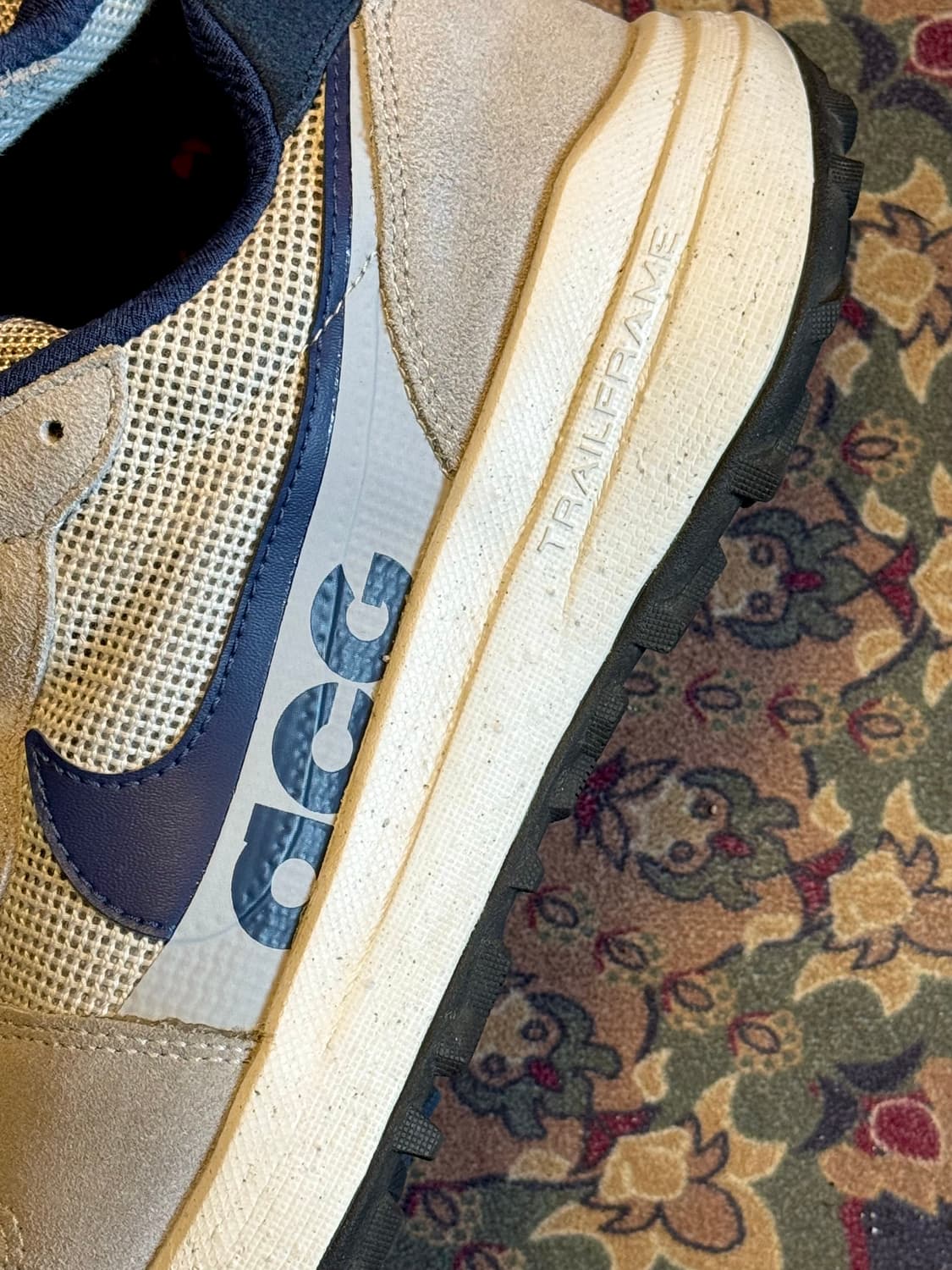 나이키 ACG 로우케이트 울프 트레일 스니커즈 상품이미지2