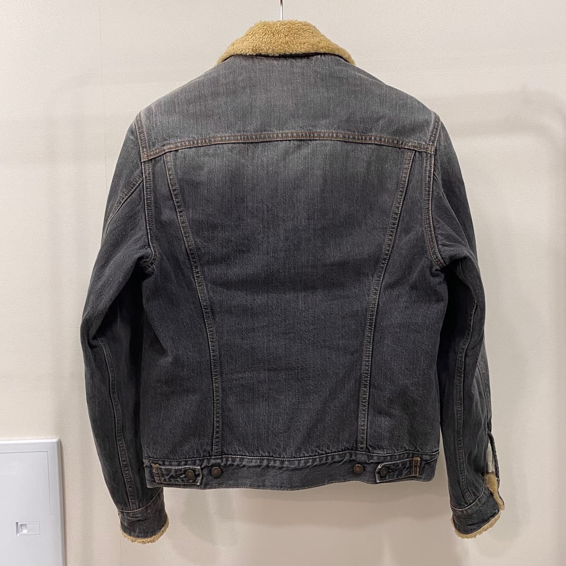 리바이스 흑청 쉐르파 트러커 데님 자켓 상품이미지2