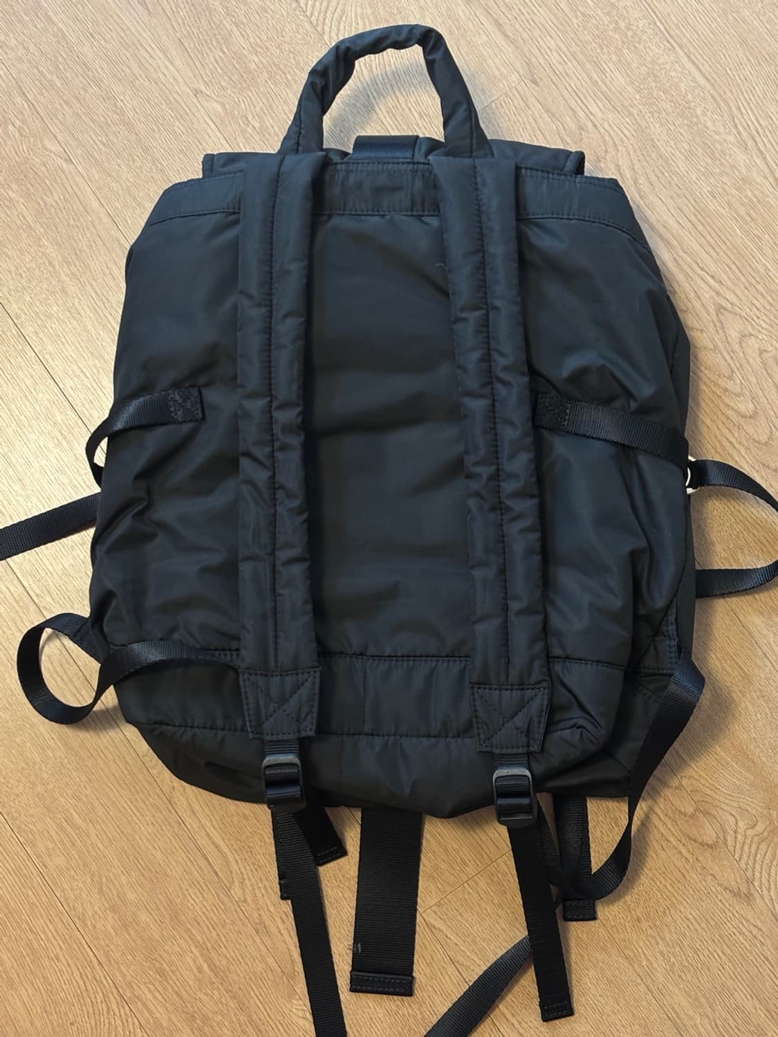 [가니 GANNI] 리사이클 테크 백팩 A4755 (블랙) 상품이미지3