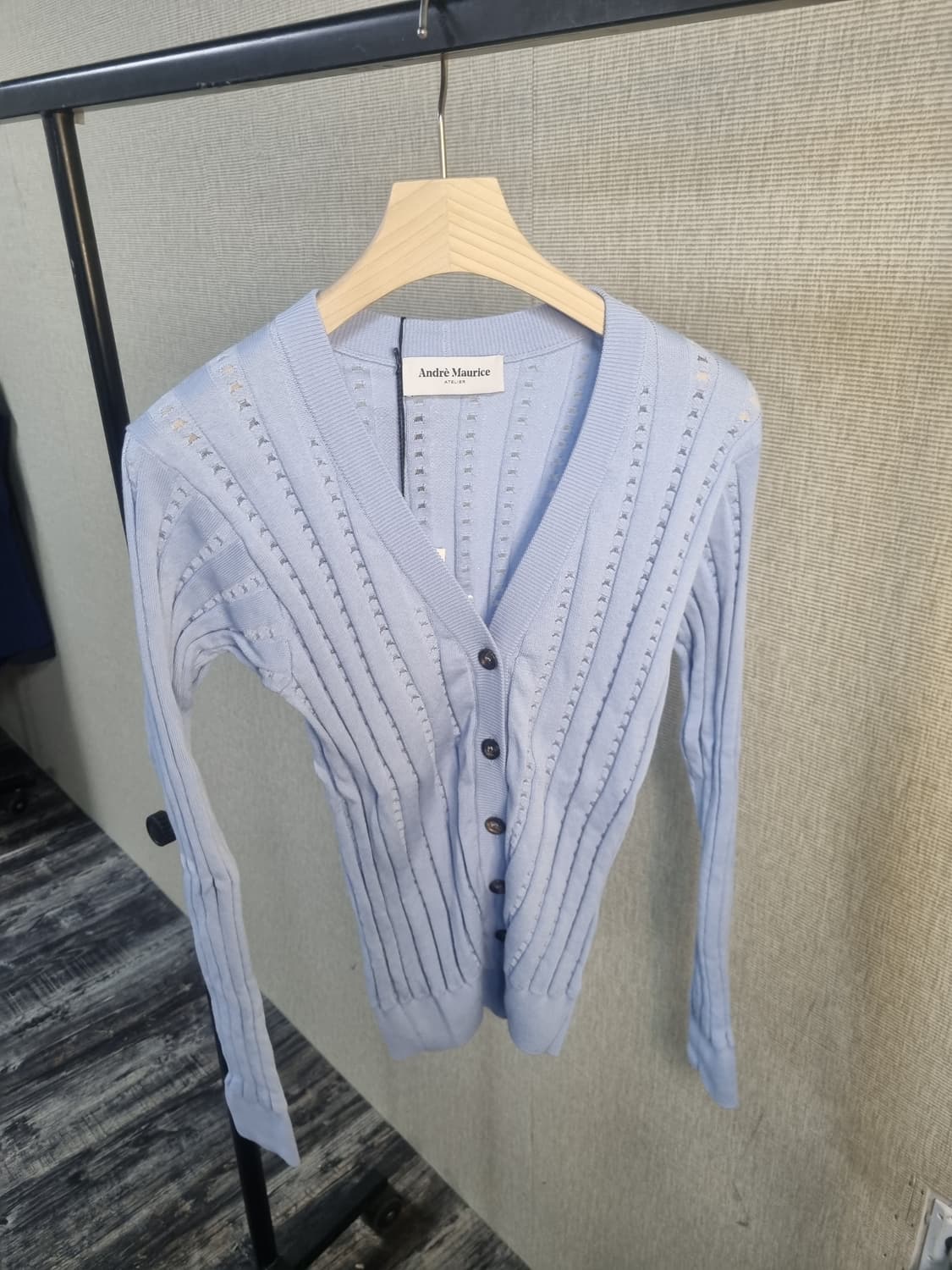 새상품 안드레모리스 가디건입니다 상품이미지1