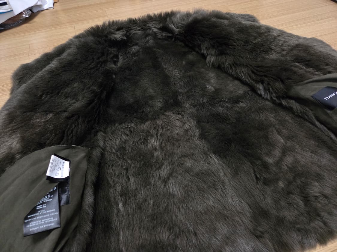 띠어리 리버서블 시어링 천연가죽 무스탕 점퍼 상품이미지4