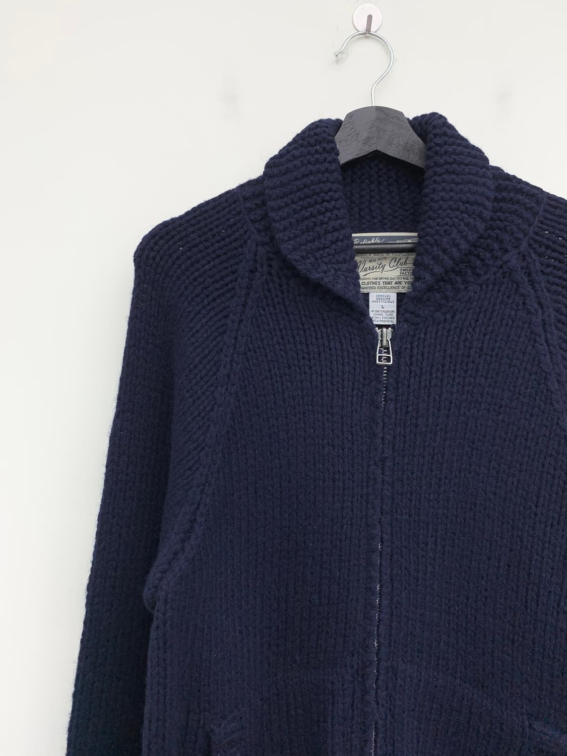 바시티 클럽 네이비 헤비울 가디건  상품이미지2
