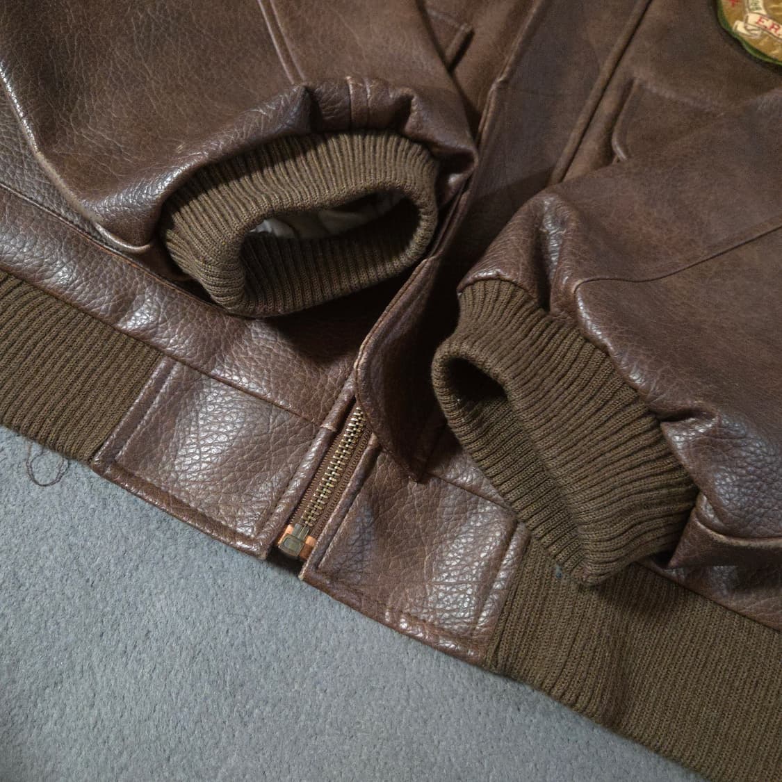 90s NewsPaper A-2 레더 자켓 XXL 상품이미지4