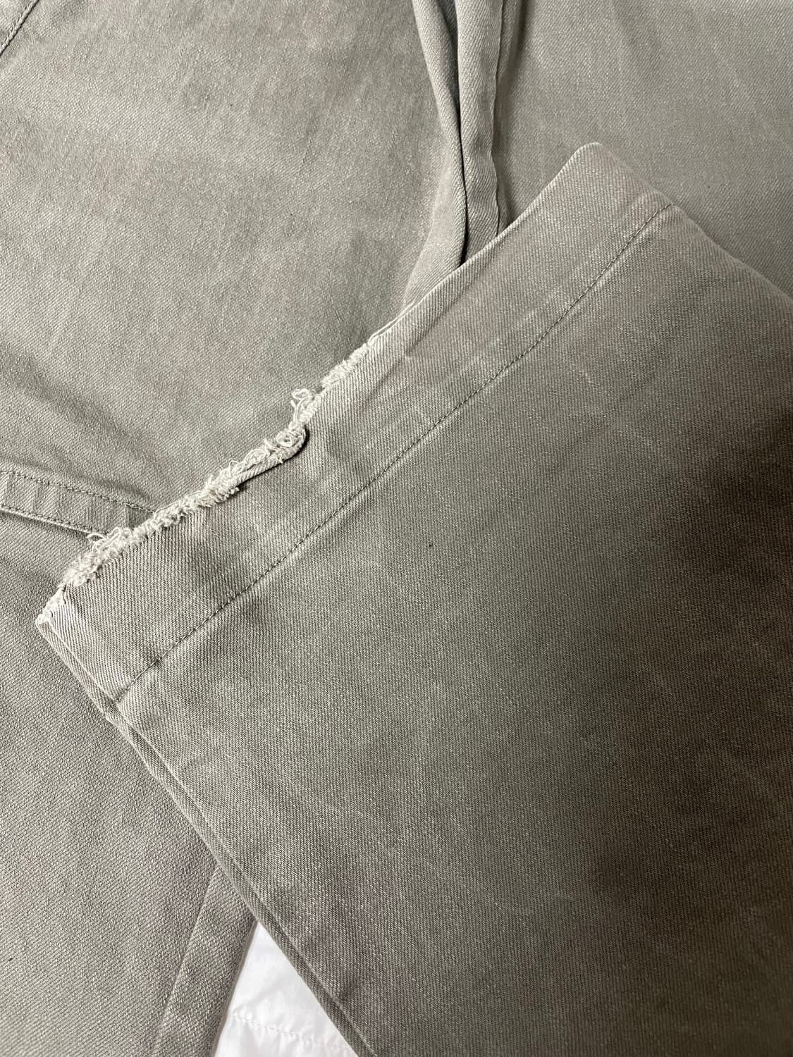 [COSMOSS] CURVED LINE WASHED DENIM PANTS 상품이미지8