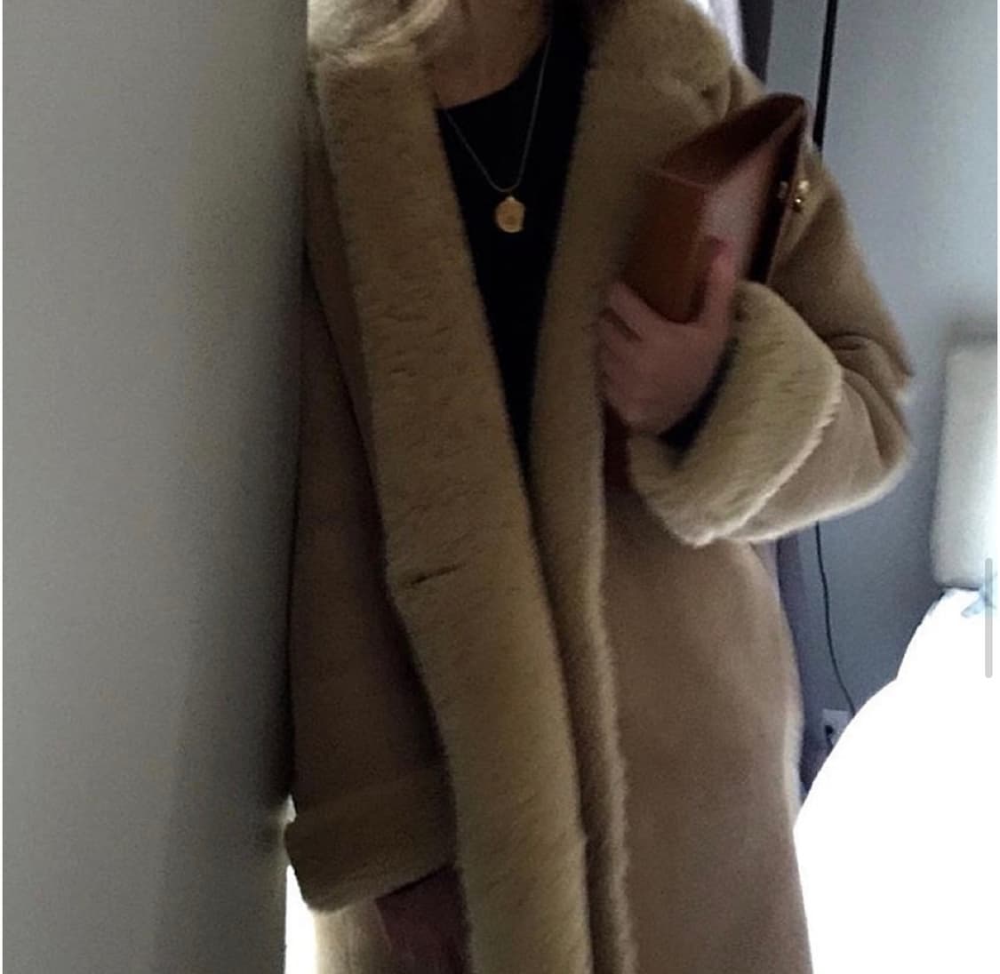 산드로 무스탕 판매 상품이미지2