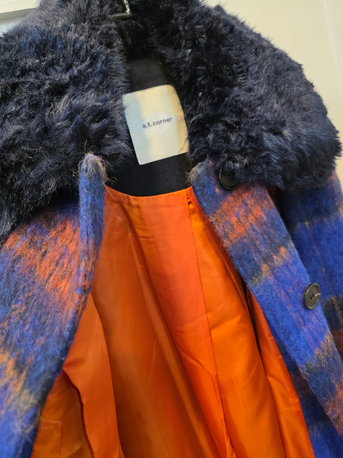 a.t. corner  모헤어 퍼 카라 체크 코트 상품이미지6