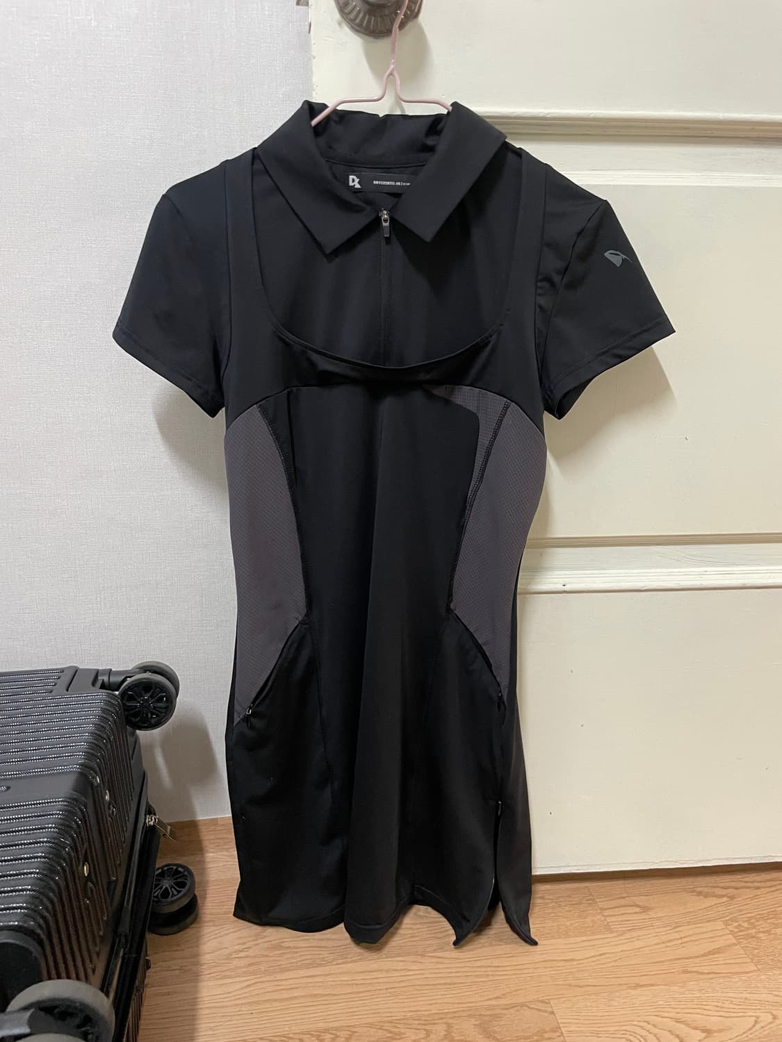 디퍼런트 이즈 오케이 테크니컬 원피스 상품이미지2