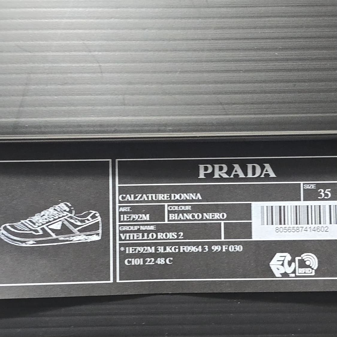 프라다 다운타운 퍼포레이트 가죽 스니커즈 ( 220 ) 상품이미지8