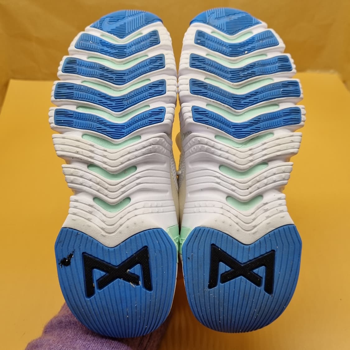 나이키 프리 메트콘4 여성운동화235  상품이미지3