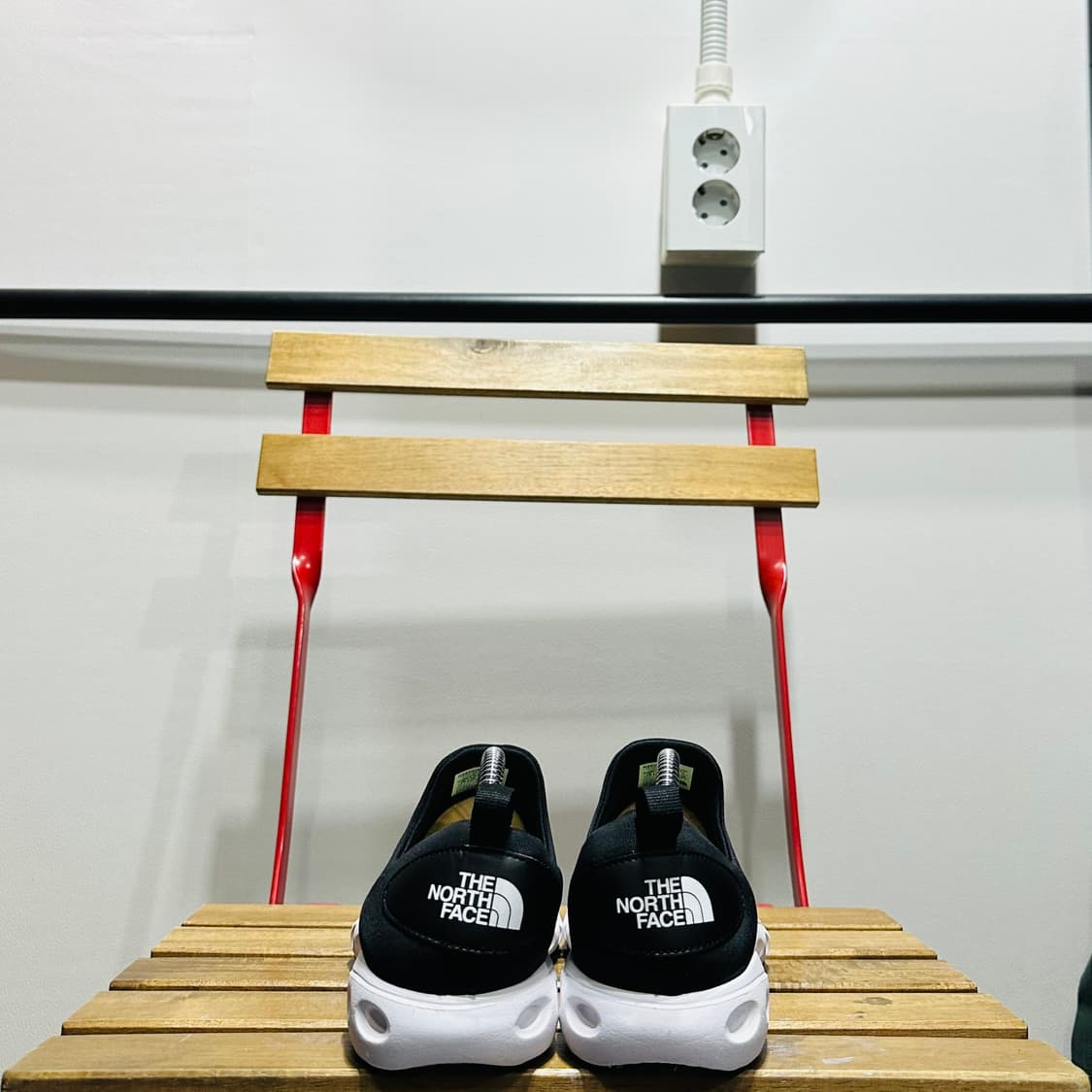 240) 노스페이스 슬립온 여성 여자 운동롸 아쿠아슈 블랙 상품이미지4