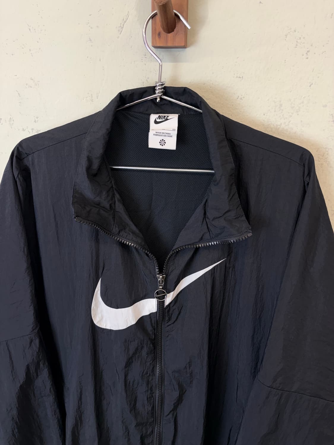 나이키 스우시 우븐 바람막이 블랙 상품이미지4