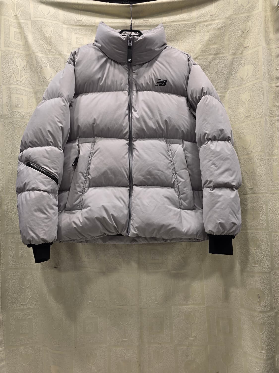 뉴발란스 가벼운 구스다운 패딩 라이트 그레이 90 (S) 상품이미지1