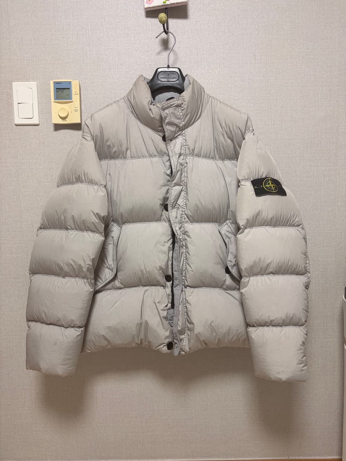 (새상품급)24fw 스톤아일랜드 크링클랩스 패딩 상품이미지1