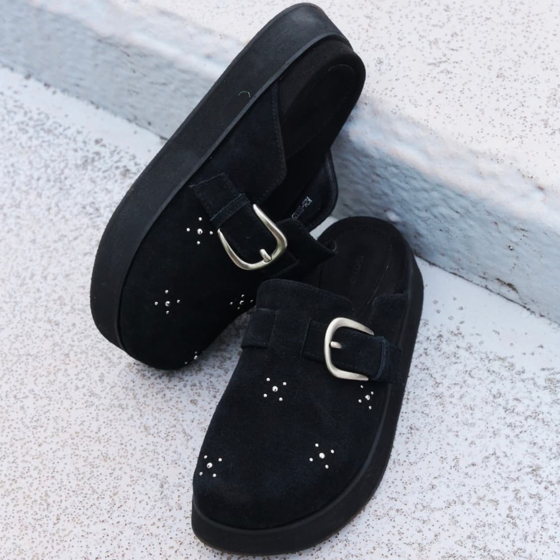 기호 스터드 클로그 250 1회착용 상품이미지1